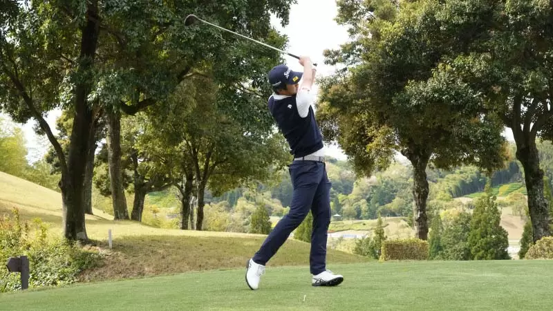 星野陸也,ドライバースイング,フォロースイング