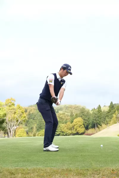 星野陸也,ドライバースイング,バックスイング