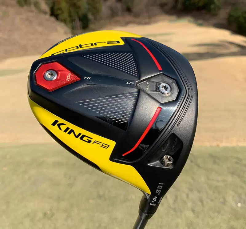 コブラKING F9ドライバーのヘッドアップ写真