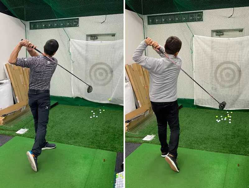 佐藤順と野村タケオのスイング後ろ姿写真