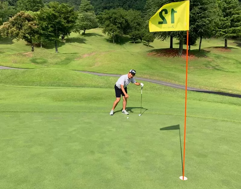 野村タケオがグリーンオンした写真