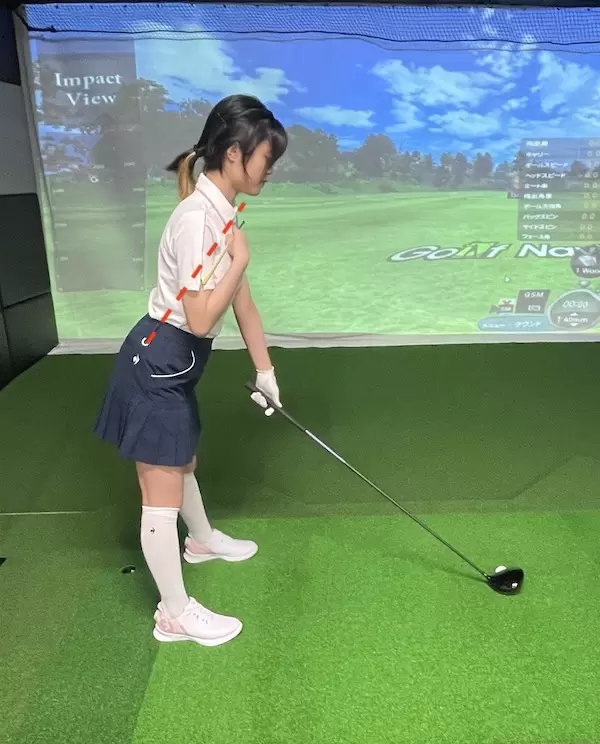 アライメント取りは飛球線に対して体を平行に