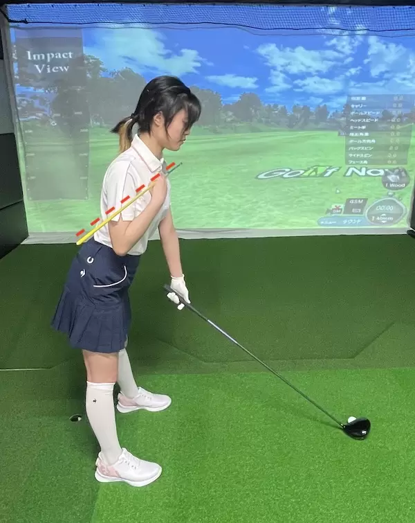 アライメント取りは飛球線に対して体を平行に