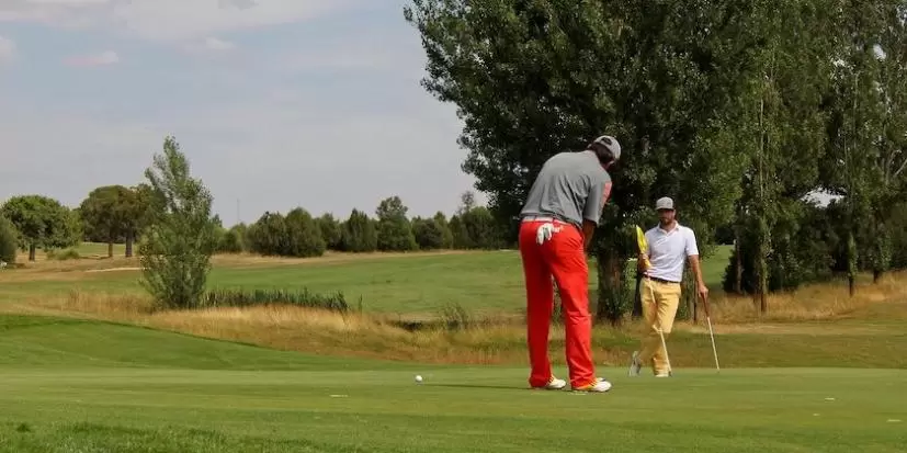 ゴルフ,服装,マナー,ドレスコード