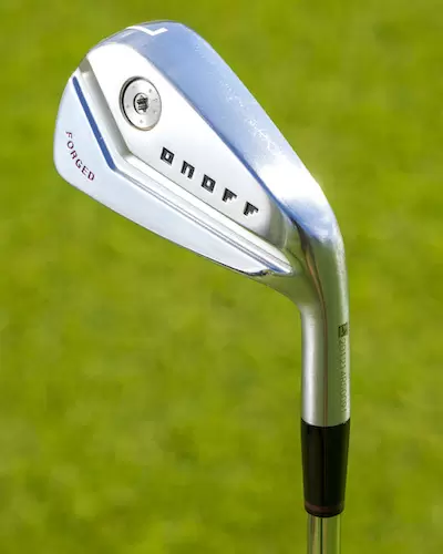 オノフ フォージド アイアン KURO（2021）