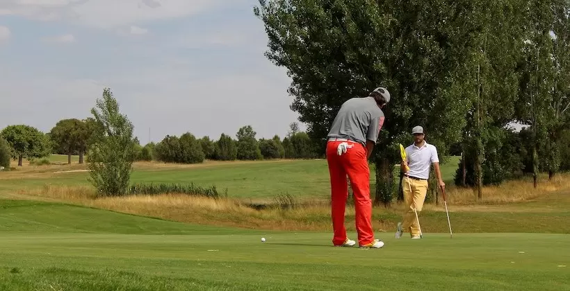 ゴルフ場におけるゴルフキャップの必要性