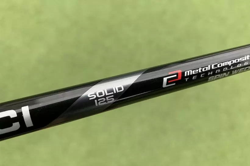 SOLIDのロゴアップ写真