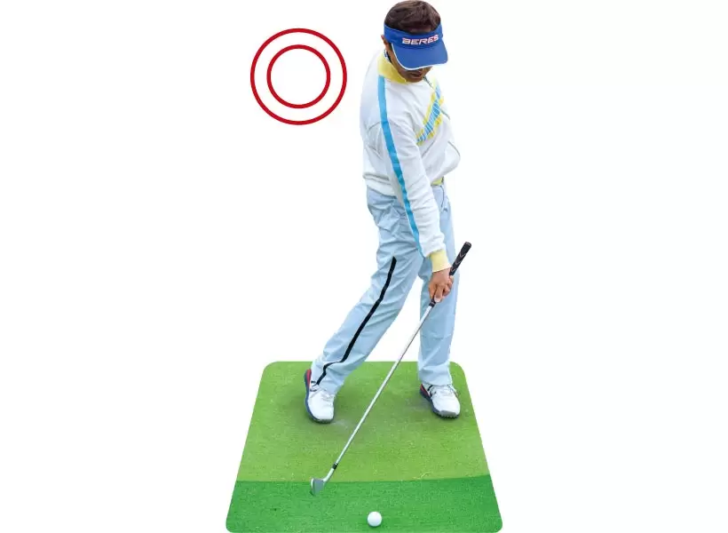 体の回転の中でハンドファーストのインパクトを作る感覚を思い出そう。