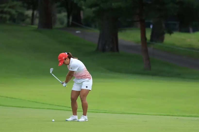 畑岡奈紗アプローチ｜ダウンスイング②