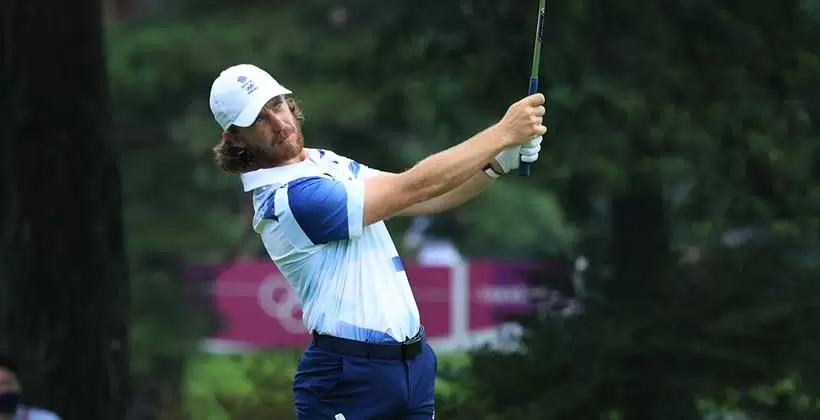 トミー・フリートウッドのアイアンスイング後方連続写真【2020東京五輪・R3】（2021年）