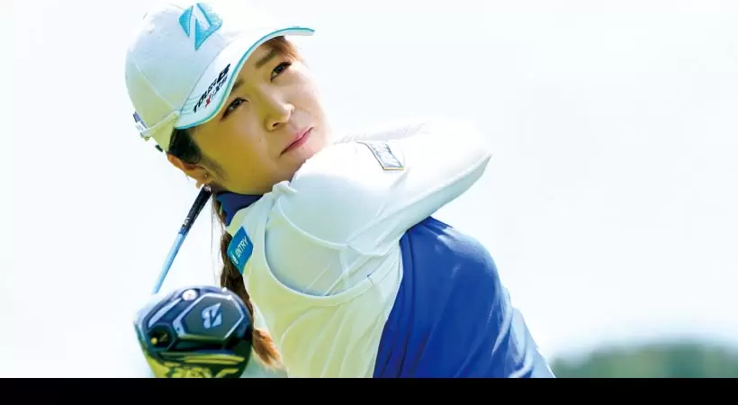 女子プロ連続写真｜女子プロのドライバーテクニック（3/3）