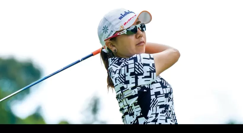 女子プロ連続写真｜女子プロのドライバーテクニック（3/3）