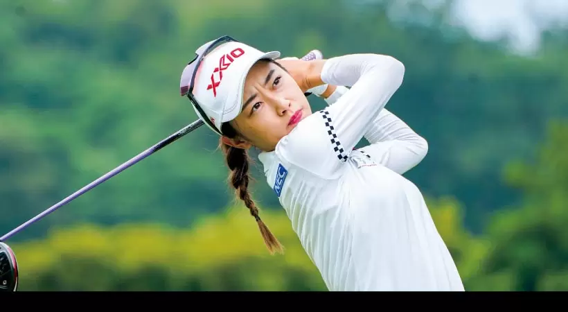 女子プロ連続写真｜女子プロのドライバーテクニック（3/3）