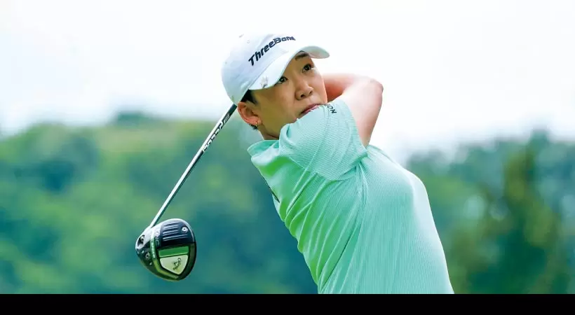 女子プロ連続写真｜女子プロのアイアンテクニック（1/2）