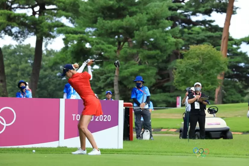 ネリー・コルダのドライバー連続写真【2020東京五輪・R4】（2021年）