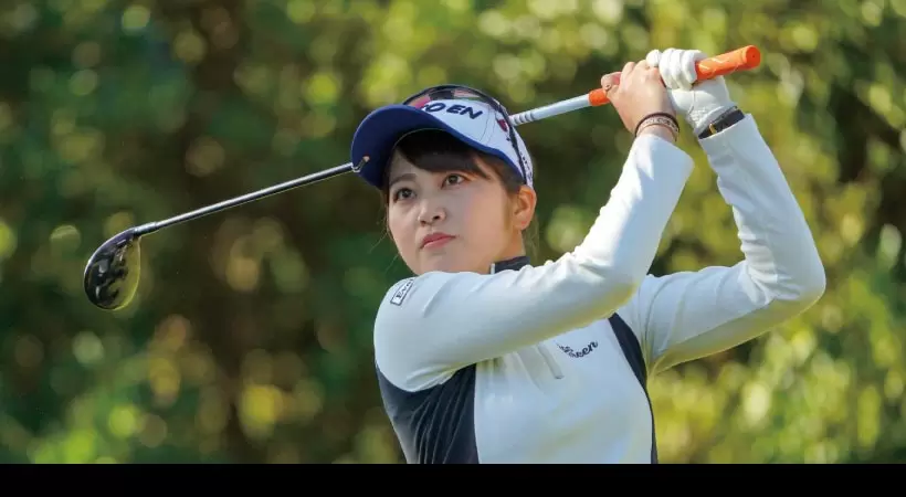 2021女子プロ連続写真｜女子プロのアプローチテクニック