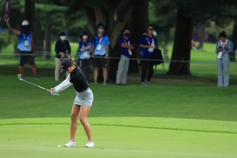 リディア・コのアプローチショット連続写真【2020東京五輪・R4】（2021年）