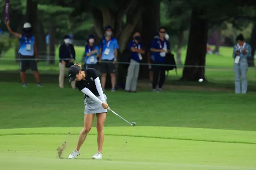 リディア・コのアプローチショット連続写真【2020東京五輪・R4】（2021年）