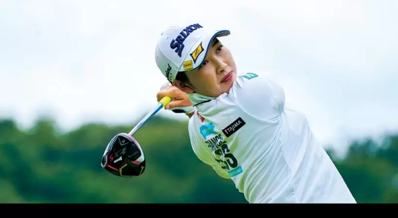 女子プロ連続写真｜女子プロのドライバーテクニック（2/3）