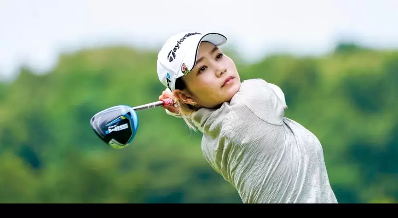 女子プロ連続写真｜女子プロのドライバーテクニック（2/3）