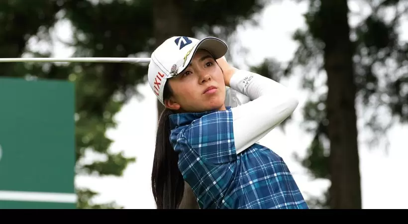 女子プロ連続写真｜女子プロのアイアンテクニック（2/2）