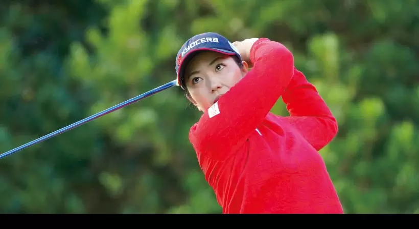 女子プロ連続写真｜女子プロのアイアンテクニック（2/2）