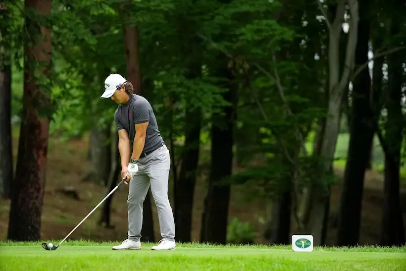 石川遼のドライバー　アドレス