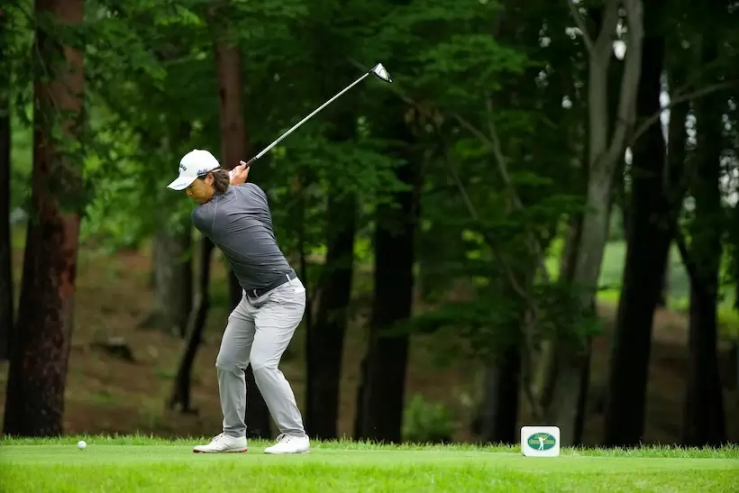 石川遼のドライバー　切り返し（トップ）
