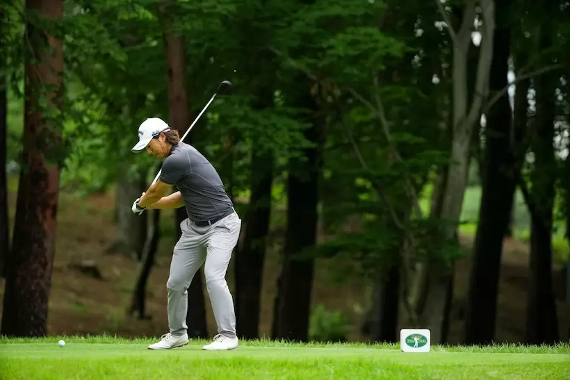 石川遼のドライバー　ダウンスイング①