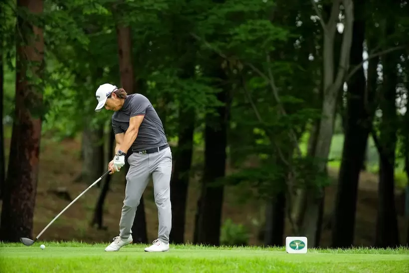 石川遼のドライバー　ダウンスイング③