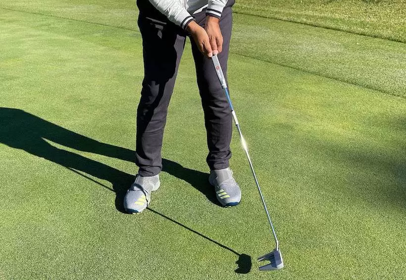 とてもスムーズにストロークできて、球足が伸びるような気がします。打感も良い！