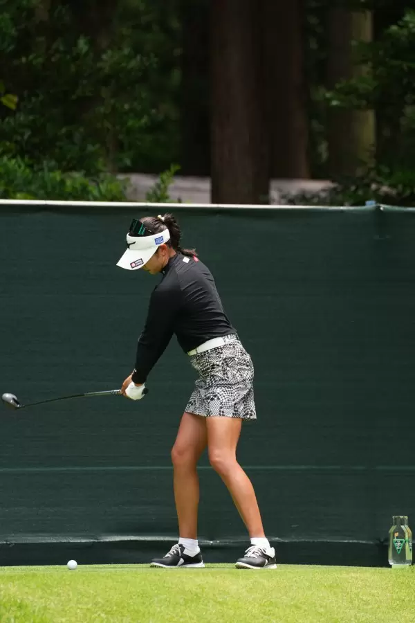 原英莉花のフェアウェイウッド連続写真【2021年アース・モンダミンカップ・R3】