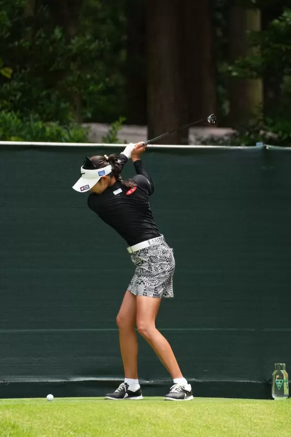 原英莉花のフェアウェイウッド連続写真【2021年アース・モンダミンカップ・R3】