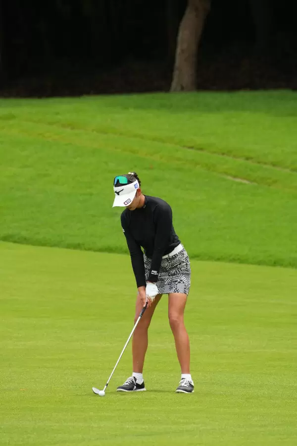 原英莉花のアイアン連続写真【2021年アース・モンダミンカップ・R3】