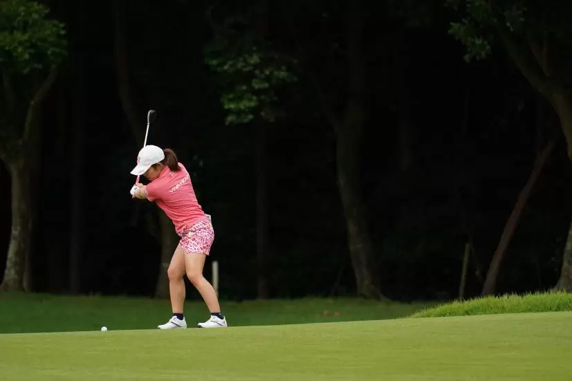 古江彩佳のフェアウェイウッド連続写真【2021年アース・モンダミンカップ・R4】