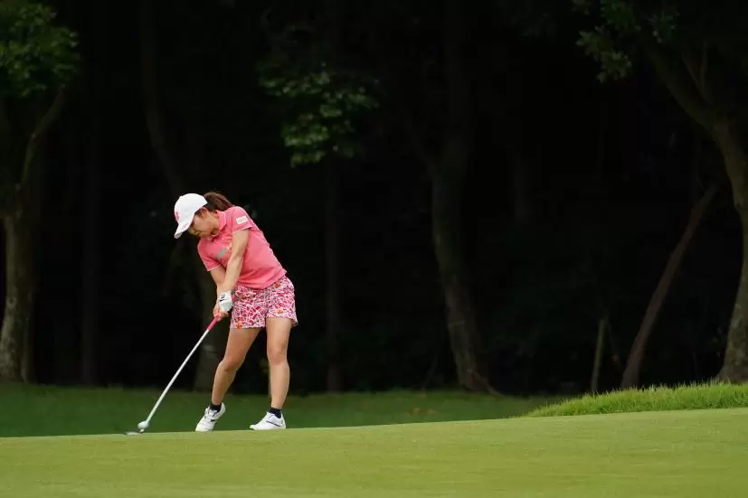 古江彩佳のフェアウェイウッド連続写真【2021年アース・モンダミンカップ・R4】