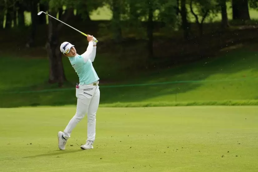 小祝さくらのウェッジショット連続写真【2021年アース・モンダミンカップ・R4】