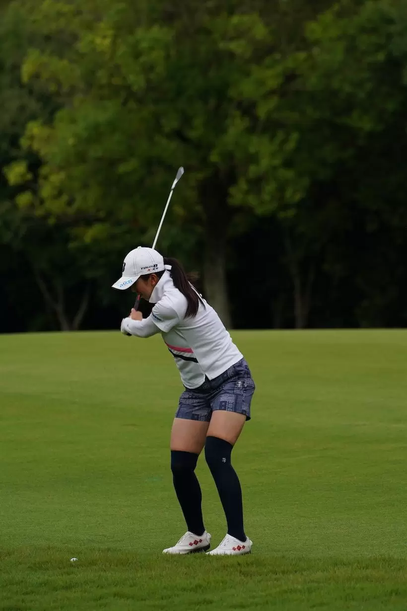 堀琴音のアイアン　ダウンスイング①