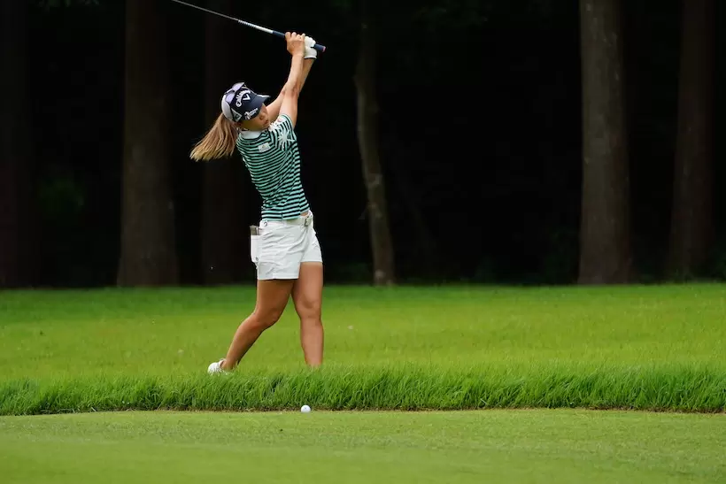 上田桃子のユーティリティ（ラフ）　フォロー③