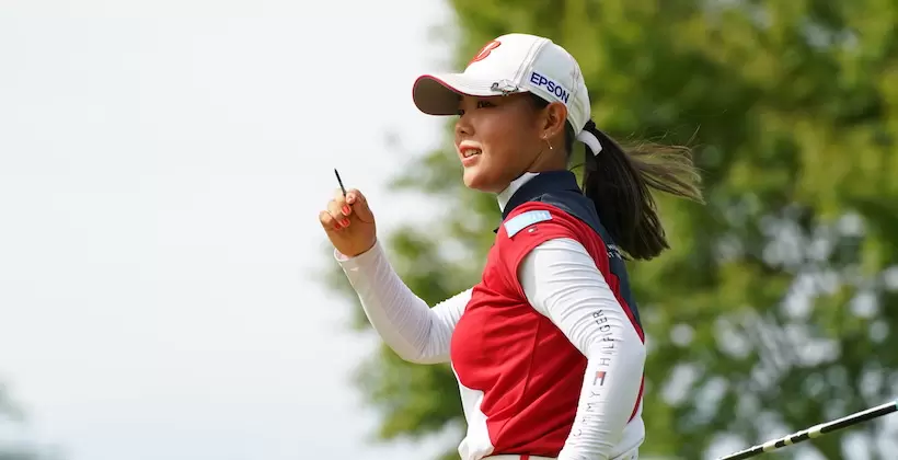 吉田優利のアプローチスイング後方連続写真【2021年アース・モンダミンカップ】