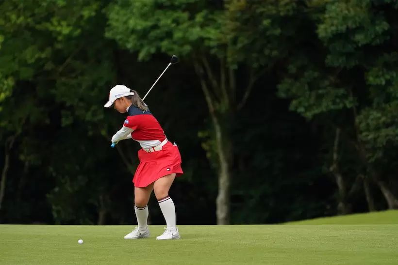 吉田優利のユーティリティ　ダウンスイング①