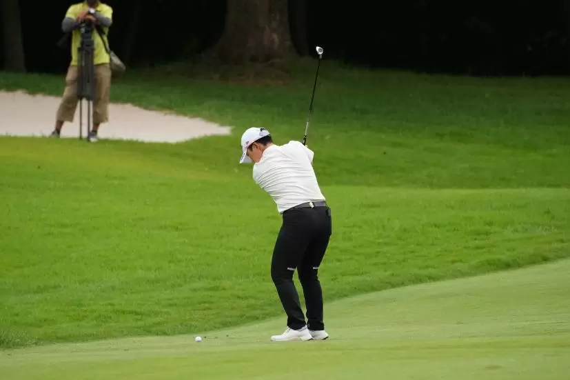 申ジエのアイアン（斜め前方）連続写真【2021年アース・モンダミンカップ・R3】