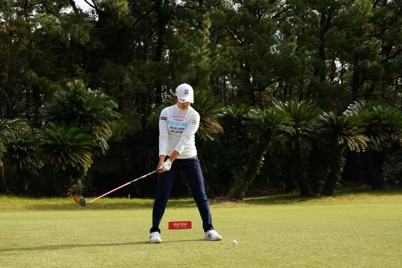 稲見萌寧のドライバースイング連続写真【2021年JLPGAツアーチャンピオンシップリコーカップ】