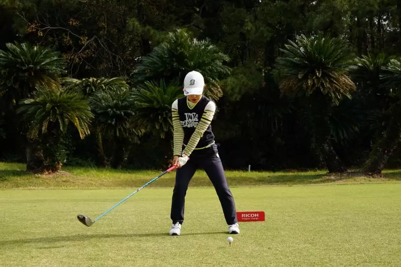 古江彩佳のドライバースイング連続写真【2021年JLPGAツアーチャンピオンシップリコーカップ】