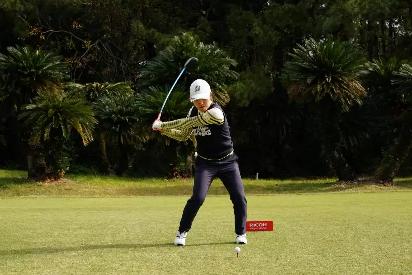 古江彩佳のドライバースイング連続写真【2021年JLPGAツアーチャンピオンシップリコーカップ】