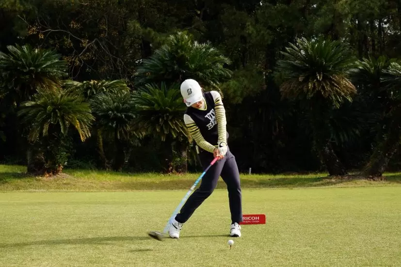 古江彩佳のドライバースイング連続写真【2021年JLPGAツアーチャンピオンシップリコーカップ】