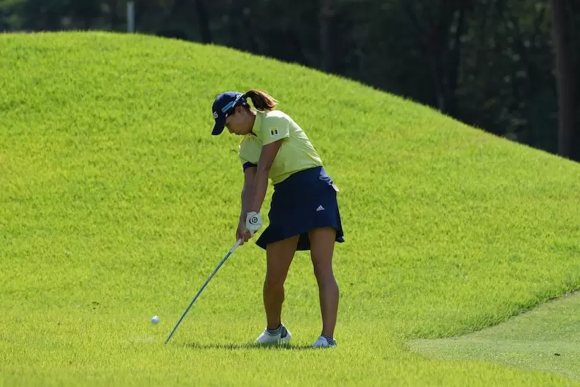 渋野日向子　アイアンスイング｜インパクト