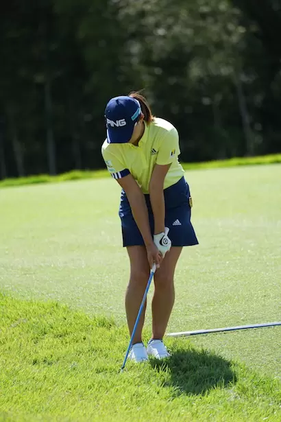 渋野日向子　アプローチ｜アドレス