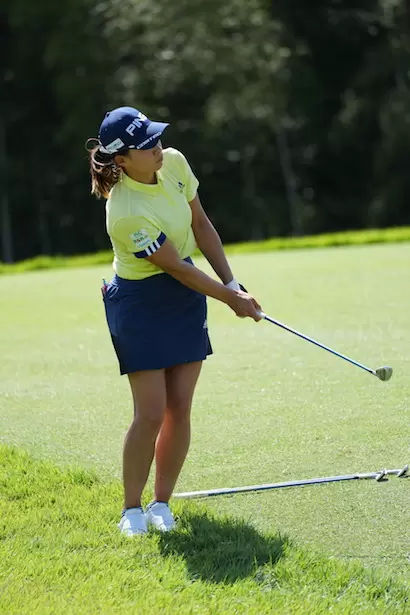 渋野日向子　アプローチ｜フィニッシュ