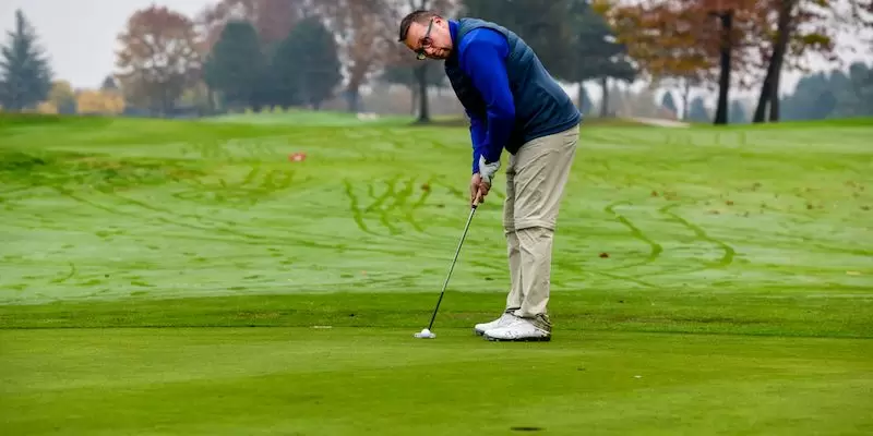 センターシャフトパター